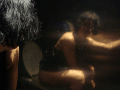 11-In_the_toilets_of_fetish_parties_t02.gif